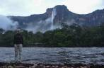 Acordando em frente ao Salto Angel, no Parque Nacional Canaima, no sul da Venezuela
